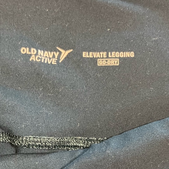 Old Navy Powersoft Cropped Legging - Picture 3 of 5